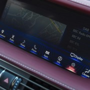 19-lexus-ls500h-2018-rt-infotainment-controls
