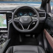 2023-Volkswagen-Amarok-761669.jpg