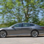 34-lexus-ls500h-2018-rt-side