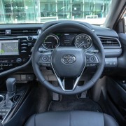 7-toyota-camry-2019-uk-fd-dashboard_0