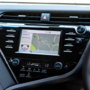 9-toyota-camry-2019-uk-fd-infotainment