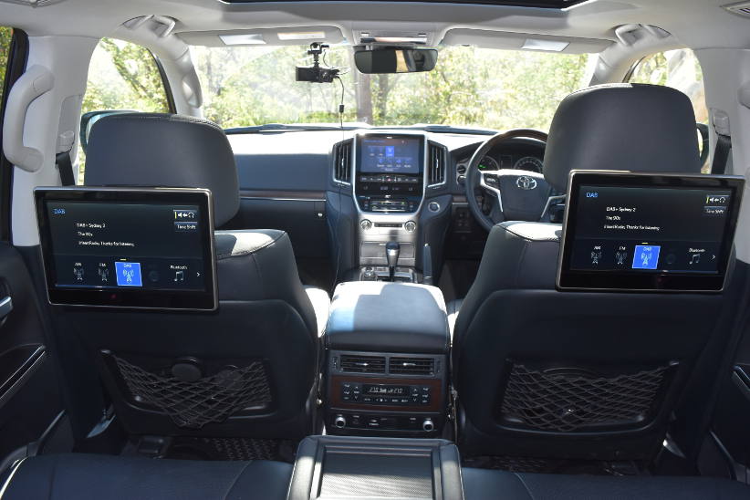 Toyota-Landcruiser-Sahara-interior-novated-lease